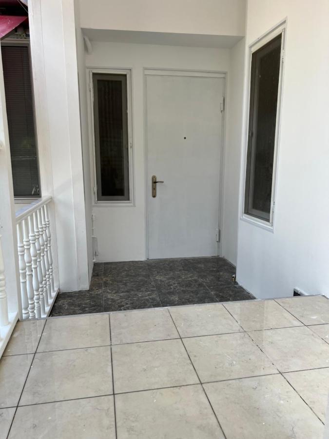Monika Apartment Тбилиси Екстериор снимка